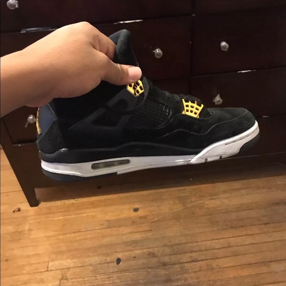 Other - Air Jordan 4 Royalty